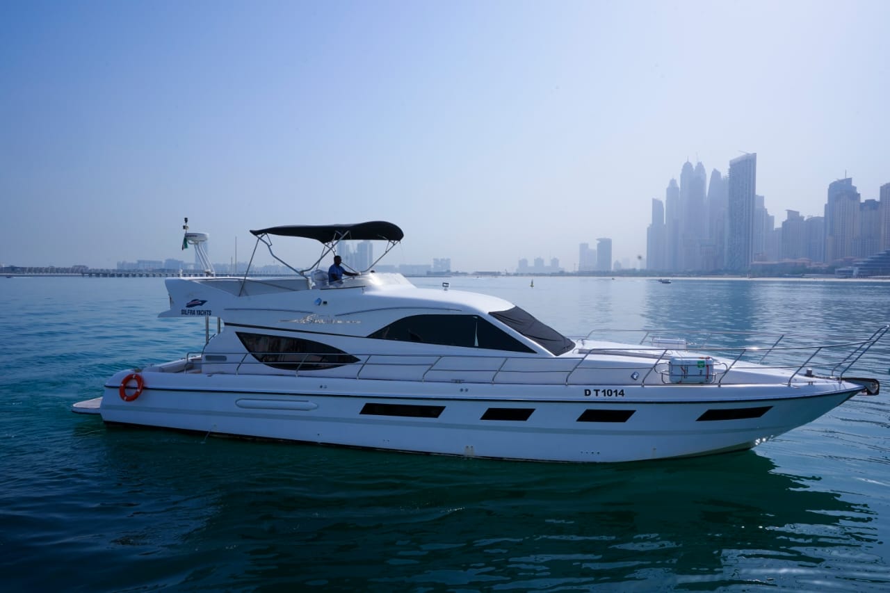 Dubai Yacht Tour