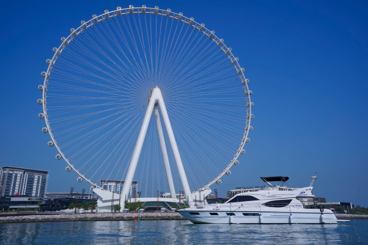 Dubai Yacht Tour